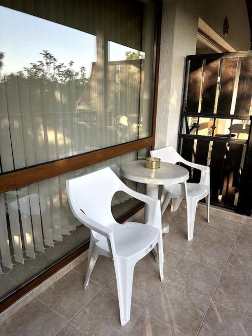 Spacious Fully Furnished Studio In Kavarna Apart Hotel Екстериор снимка